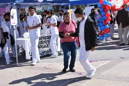Fue la Cruz Roja Mexicana quien organizó la feria en el municipio. (EL SIGLO DE TORREÓN)