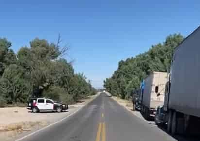 Los filtros de revisión se colocaron por las carreteras federales que pasan por San Pedro. (EL SIGLO DE TORREÓN)