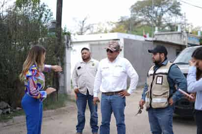 Autoridades revisan trabajos de reconstrucción de Múzquiz por la inundación