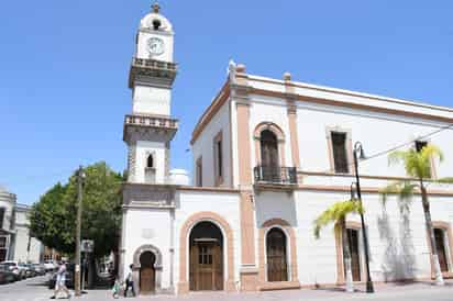 Los festejos son por el 128 Aniversario de la elevación de rango de Villa a Ciudad. Invitan a la gente.