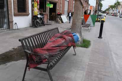 Protección Civil realiza rondines para detectar a personas en situación de calle ante el frío. (EL SIGLO DE TORREÓN)