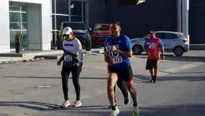 Disfrutan carrera atlética de 5K y 10K