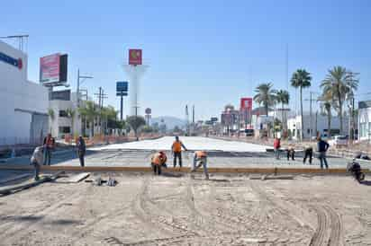 La obra del Sistema Vial Cuatro Caminos está al 54 por ciento, de acuerdo al último informe del gobierno estatal. (EDUARDO RUÍZ / EL SIGLO DE TORREÓN)