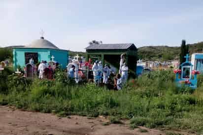 Estima FGE concluir 2023 con mil 200 cuerpos exhumados en Coahuila
