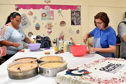 En los Centros Comunitarios se imparten diferentes talleres dentro de sus instalaciones. (CORTESÍA)