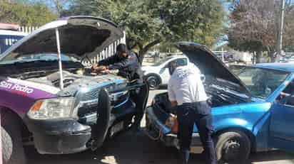 En estos operativos se apoya a la ciudadanía de diversas maneras. (EL SIGLO DE TORREÓN)