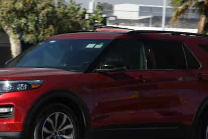 Van contra aquellos polarizados que impidan ver hacia el interior y a los tripulantes de las unidades automotoras. (ARCHIVO)