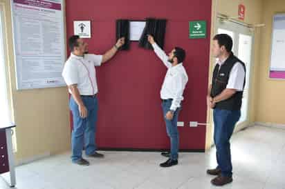 En el módulo 050351, en Monclova, la 03 Junta Distrital debeló una placa del certificado la mañana de este sábado. (Foto: SERGIO A. RODRÍGUEZ / EL SIGLO COAHUILA)