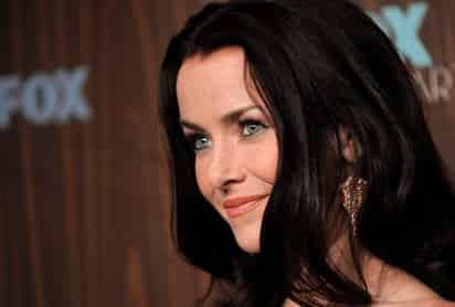 Annie Wersching llega a la fiesta FOX Winter All-Star Party, el 11 de enero de 2010, en Pasadena, California. (AP Foto/Chris Pizzello, archivo)
