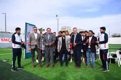 YMCA inaugura cancha de futbol