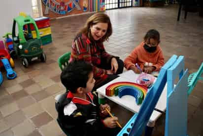 Casa Feliz se ha convertido en una segunda familia para los pequeños que enfrentan el cáncer provenientes de otros estados del país. (EDIE RUIZ)