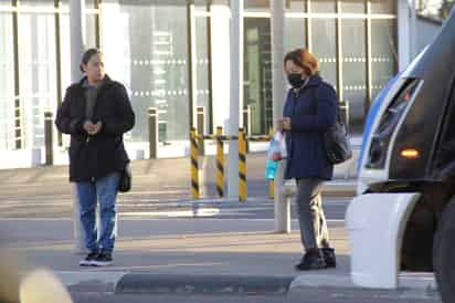 A temprana hora se registró viento ligero a moderado con algo de tolvanera. (EL SIGLO DE TORREÓN)