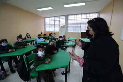 Padres, madres de familia y tutores tienen hasta el próximo 26 de febrero para preinscribir a sus hijos a primer grado de primaria. (EL SIGLO DE TORREÓN)