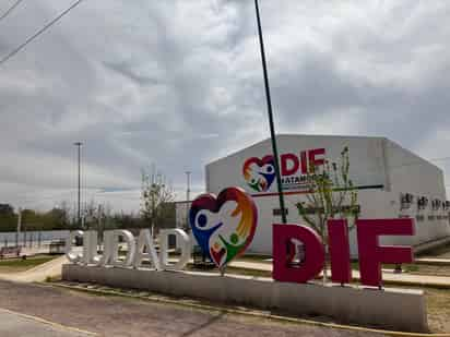 Hoy 40 parejas, una de ellas del mismo sexo, se casarán dentro del programa de las Bodas Comunitarias en Matamoros.