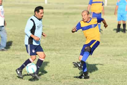 Liga San Pablo programa entretenidos cotejos en la Supermaster