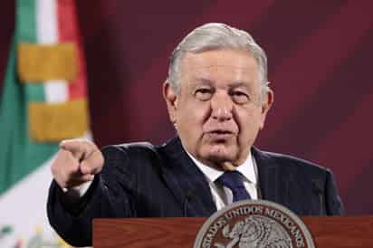 López Obrador señaló que la elección del 2000, en donde el PRI perdió la Presidencia de la República por primera vez, 'fue una simulación y fue gatopardismo'. (EFE)