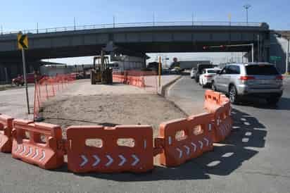 El gobernador dijo que en Torreón se ejercerán obras que representarán en su conjunto una inversión de 700 millones de pesos. (FERNANDO COMPEÁN)