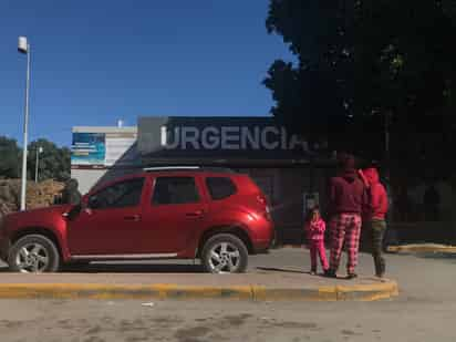 El hombre fue llevado a las instalaciones del Hospital de ISSSTE para que recibiera atención médica.