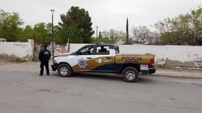 El camposanto se mantiene bajo el resguardo de autoridades de la policía preventiva municipal. (Foto: RENÉ ARELLANO / EL SIGLO COAHUILA)