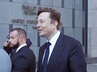 Musk explicó que la nave 'está diseñada para ser el primer cohete en general completamente reutilizable'. (EFE)