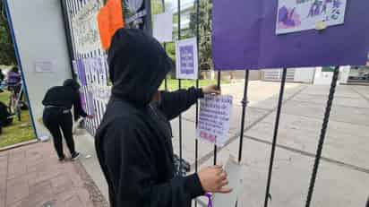 Alumnas culpan a la directora de permitir el acoso y la directora asegura que sí las ha atendido. (EL SIGLO DE TORREÓN)