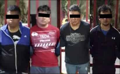 En la caja, fueron localizadas 2 personas que se identificaron como chofer y copiloto de una empresa de transporte de ropa. (ESPECIAL)