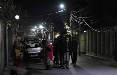 El Ministerio de Salud ordenó que todos los centros médicos se mantengan en alerta. (FAROOQ KHAN /EFE)