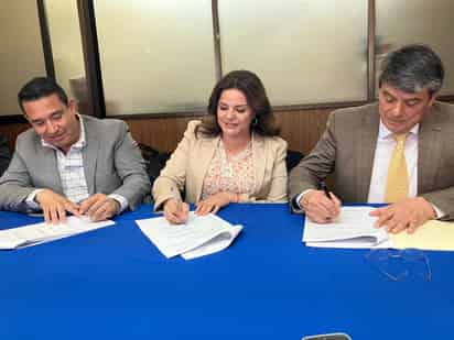 Diby Neder estuvo ayer en la Subsecretaría de Educación y habló sobre las deficiencias en infraestructura y equipamiento.