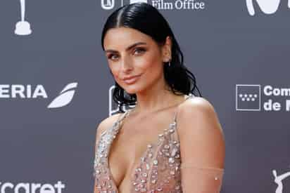 Aislinn Derbez responde a usuario de redes que sugirió se operara la nariz