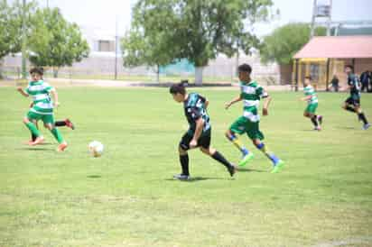 Los sudamericanos (albiverdes) han brindado buenos encuentros en los diferentes escenarios donde les ha tocado
jugar en la undécima edición de la Copa Internacional Santos Peñoles (VAYRON INFANTE)