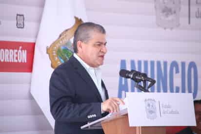 'El determinar ya el fin de la emergencia tiene que ver con cuestiones de mayor operatividad en materia de salud', dijo Miguel Riquelme. (Foto: VAYRON INFANTE / EL SIGLO DE TORREÓN)
