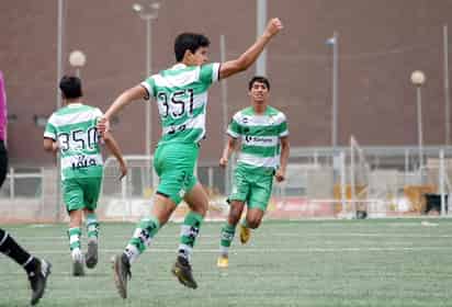 Esteban Garza ingresó como relevo en el complemento al minuto 71 de tiempo corrido.