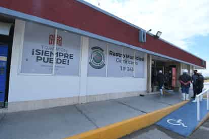 Aclaran a introductores de ganado los esquilmos que serán decomisados; operación del rastro de Torreón no cambiará con reforma. (FERNANDO COMPEÁN)