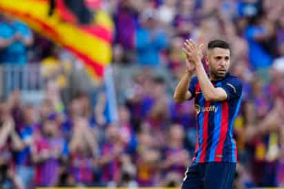  Alba, con lágrimas en los ojos, se retiró en el 79.  (EFE)