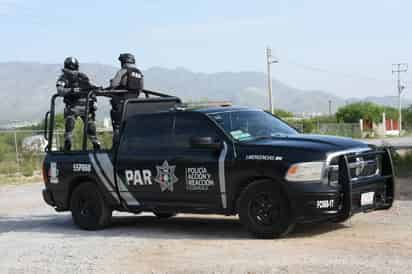 El goberanador lamentó que mucha gente vive del recuerdo de lo que era Fuerza Coahuila y del Grupo Armado de Tácticas Especiales (GATES), mismas que ya no existen, pues ahora hay policías especializadas en cada rubro.