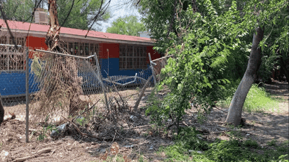 Lluvias inundan primaria de Monclova; buscan autoridades solución
