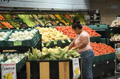 Delincuencia dispara precios de los productos de la canasta básica pese a que se ha controlado ya la inflación. (EL SIGLO DE TORREÓN)