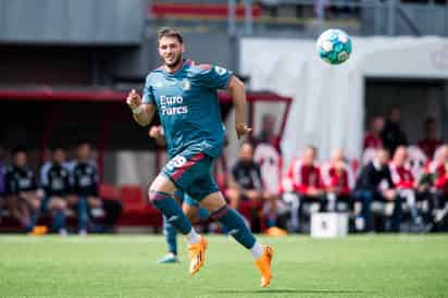 Santiago Giménez, elegido el mejor futbolista del Feyenoord