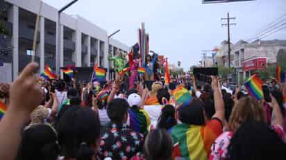 Vuelven a marchar por el Orgullo LGBTI+ en Torreón