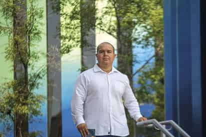 Hiram Ruvalcaba y los niños del agua