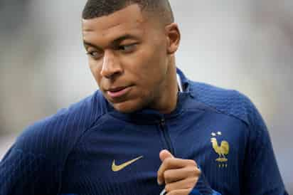 Renueva ya o se va vendido: presidente del PSG sobre Kylian Mbappé