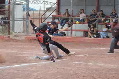 Lucen los pitchers en Liga Industrial