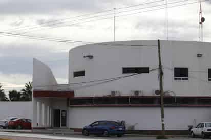 El cuerpo de la víctima, de 20 años de edad, fue trasladado a las instalaciones del Semefo.