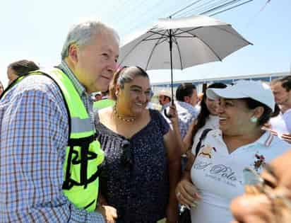 Los trabajos de recarpeteo en el bulevar Valdés Sánchez, en los que se invierten 6.8 millones de pesos, avanzan conforme lo planeado. (EL SIGLO DE TORREÓN)