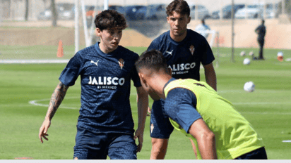 Sporting de Gijón entrena en el TSM, serán recibidos por el alcalde de Torreón