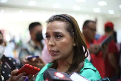 Cindy González, secretaria del Trabajo, dijo que a veces hay situaciones que sobrepasan a la familia y por ello es que los menores buscan empleo. (ARCHIVO)