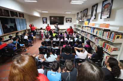 Interesados en asistir al curso, se pueden registrar en la biblioteca Benito Juárez. (EL SIGLO DE TORREÓN)