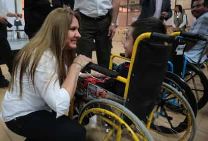 Los Centros de Rehabilitación Integral del DIF atienden a personas en los municipios de Torreón, Monclova, Parras y Piedras Negras.