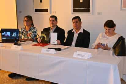 Santoscoy ofrecerá un taller gratuito de poesía titulado Entre el corazón y la mente. (RAMÓN SOTOMAYOR)
