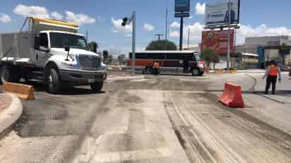 Se habilitó la vuelta a la izquierda de oriente a poniente; los autobuses ya no deben transitar por las colonias Navarro y Estrella. (FERNANDO COMPEÁN)